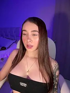 Lanataylor- online show from 02-19-25, 10:42