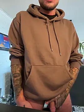 hottwoboys online show from 02-27-25, 09:50