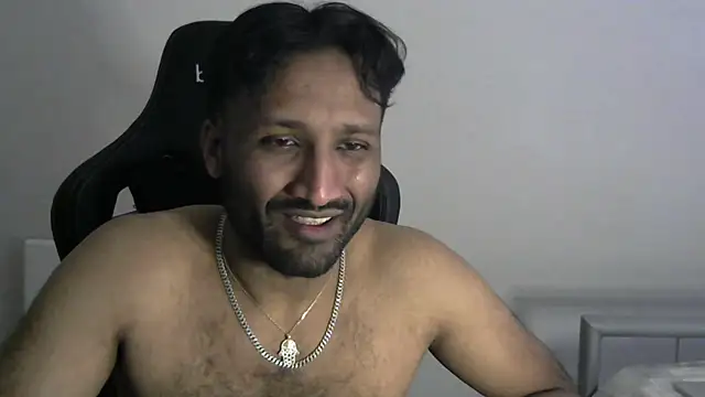 Snapshot of shadthebiguy chatting on 03-12-25, 12:26 shadthebiguy online show from 03-12-25, 12:26