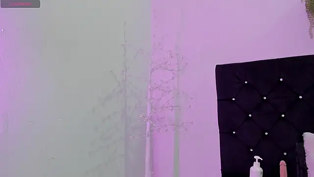 Snapshot of Natasha_by chatting on 03-12-25, 04:56 Natasha by online show from 03-12-25, 04:56