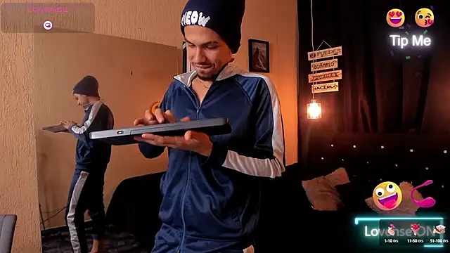 Gilbert 009 online show from 03-06-25, 08:37