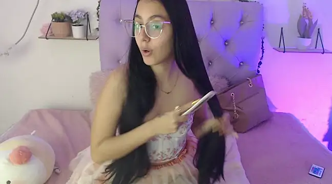 Snapshot of Freyja_01 chatting on 03-03-25, 10:31 Freyja 01 online show from 03-03-25, 10:31