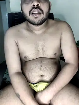 Snapshot of Mr_Handsome_hunk chatting on 10-12-25, 07:48 Mr Handsome hunk online show from 10-12-25, 07:48
