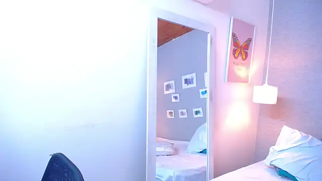 slutty collegegirl online show from 02-20-25, 10:37