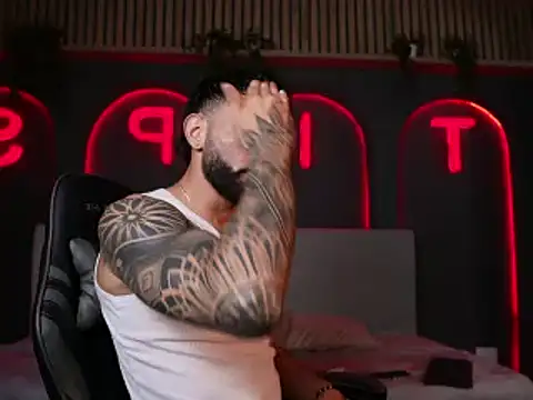 Austin bolt online show from 11-13-25, 03:43