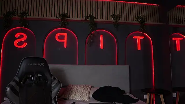 Snapshot of Austin_bolt chatting on 02-14-26, 03:07 Austin bolt online show from 02-14-26, 03:07