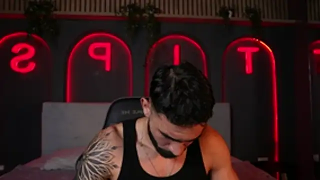 Austin bolt online show from 11-06-25, 03:21