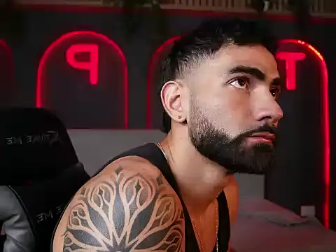 Austin bolt online show from 11-11-25, 03:23