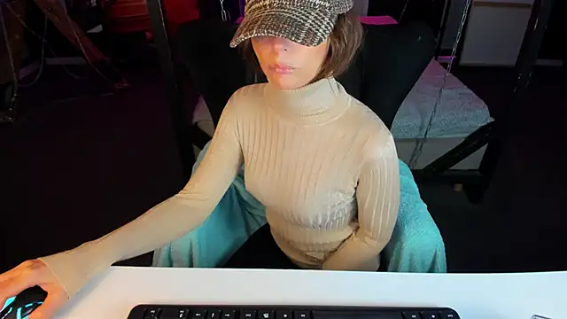 Elizabe th online show from 03-06-25, 05:24