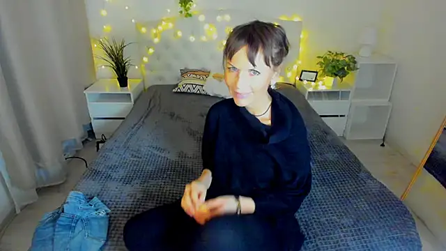 Elizabe th online show from 01-21-25, 09:46