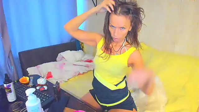 Elizabe th online show from 05-16-26, 08:13