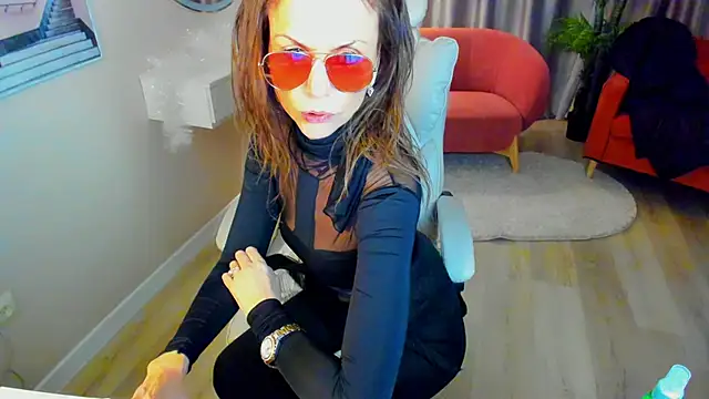 Elizabe th online show from 02-16-25, 07:04