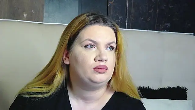 Snapshot of MelanieBrownn chatting on 01-12-26, 07:04 MelanieBrownn online show from 01-12-26, 07:04