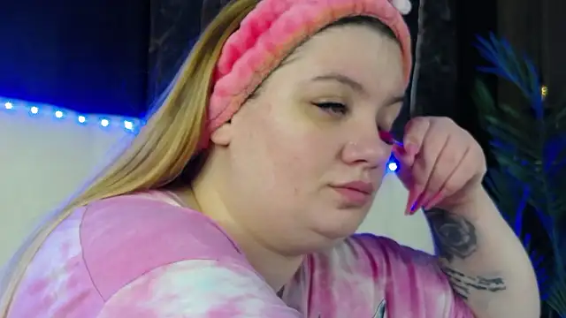 MelanieBrownn online show from 03-11-26, 05:45