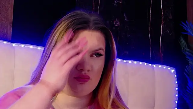 MelanieBrownn online show from 03-25-26, 04:23