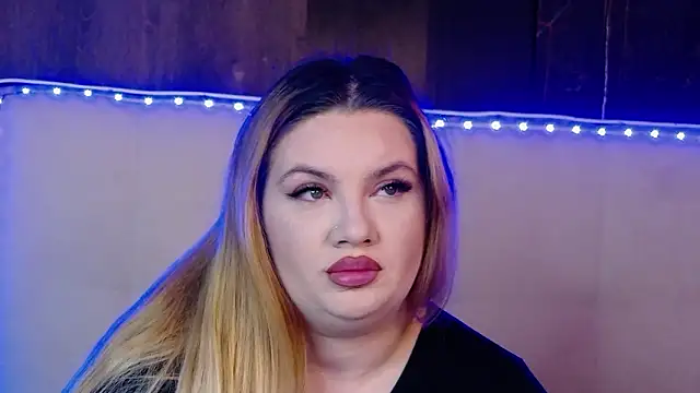 Snapshot of MelanieBrownn chatting on 02-04-26, 06:19 MelanieBrownn online show from 02-04-26, 06:19