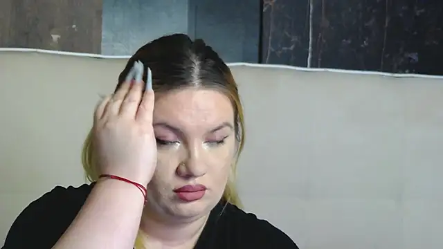 Snapshot of MelanieBrownn chatting on 01-11-26, 07:15 MelanieBrownn online show from 01-11-26, 07:15