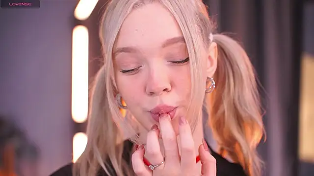  AlinaBailey online show from 12-02-25, 07:43