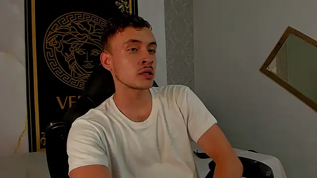 Desmon Clark online show from 03-02-25, 05:44