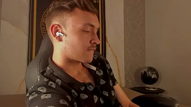 Desmon Clark online show from 10-02-25, 10:35