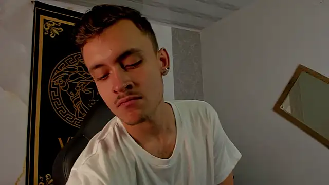 Desmon Clark online show from 03-02-25, 02:41