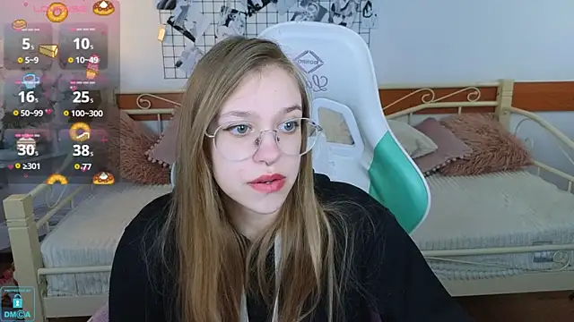 LayriantaVee online show from 04-12-26, 06:27