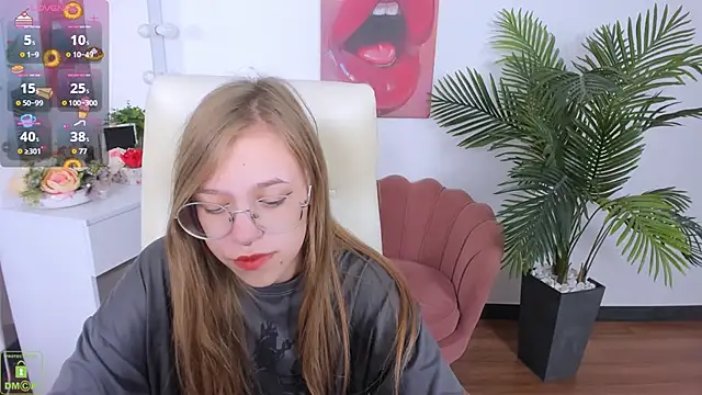 LayriantaVee online show from 09-20-25, 06:18