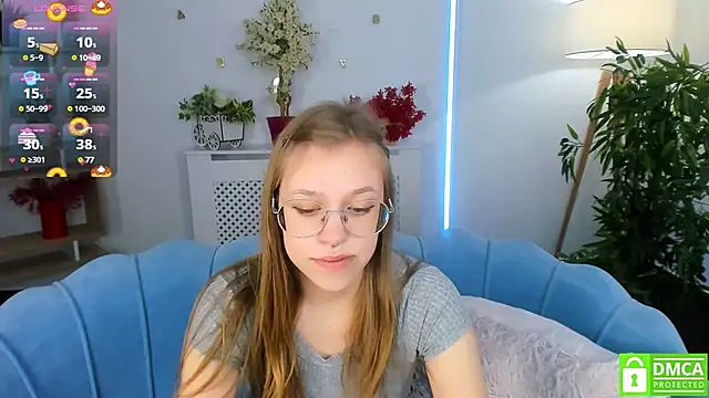 LayriantaVee online show from 02-25-25, 01:21