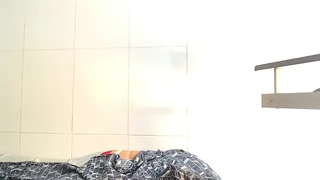 leinisofia69 online show from 12-18-24, 07:41
