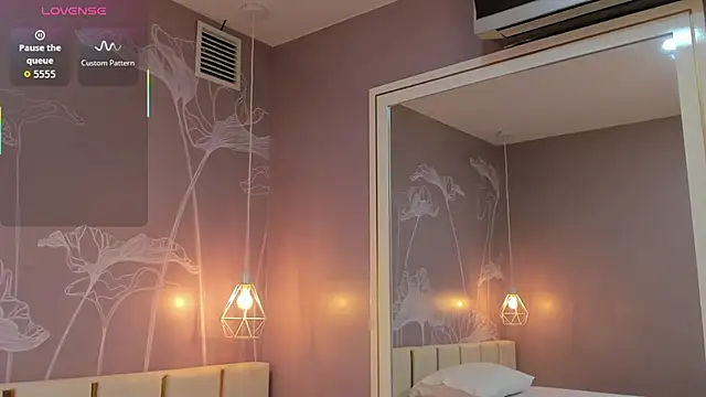 Sensual Sophie  online show from 10-02-25, 10:18