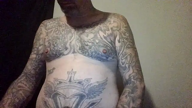 Snapshot of clitstitsandbongrips chatting on 09-14-25, 12:38 clitstitsandbongrips online show from 09-14-25, 12:38