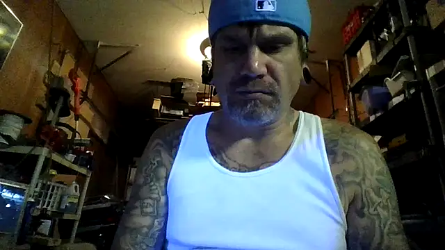 Snapshot of clitstitsandbongrips chatting on 09-11-25, 10:04 clitstitsandbongrips online show from 09-11-25, 10:04