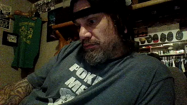 Snapshot of clitstitsandbongrips chatting on 12-06-24, 11:38 clitstitsandbongrips online show from 12-06-24, 11:38