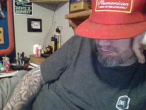 Snapshot of clitstitsandbongrips chatting on 02-17-25, 04:06 clitstitsandbongrips online show from 02-17-25, 04:06