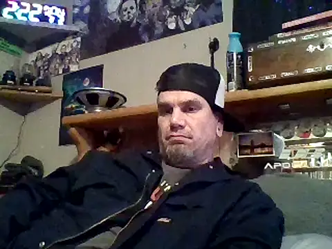 Snapshot of clitstitsandbongrips chatting on 03-20-25, 01:59 clitstitsandbongrips online show from 03-20-25, 01:59