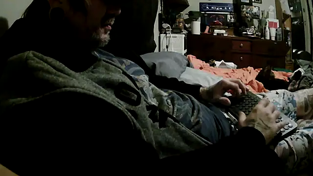 clitstitsandbongrips online show from 11-12-25, 11:25