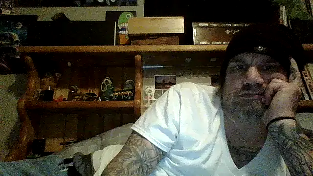 Snapshot of clitstitsandbongrips chatting on 12-11-24, 01:17 clitstitsandbongrips online show from 12-11-24, 01:17