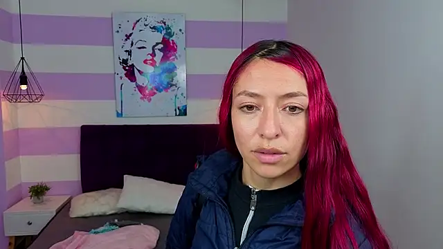Snapshot of Scarlett__bell chatting on 05-30-26, 01:17 Scarlett bell online show from 05-30-26, 01:17
