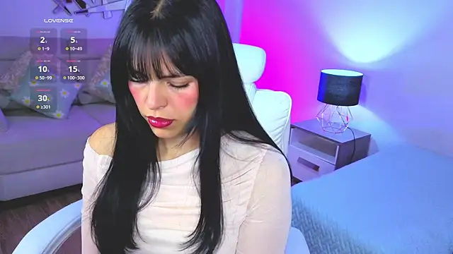 Eliie Ruizz online show from 03-11-26, 04:17