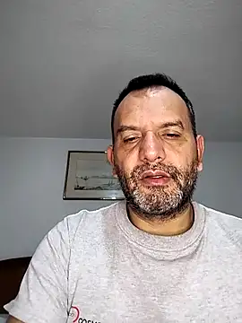 RogueTraveler online show from 09-28-25, 03:13