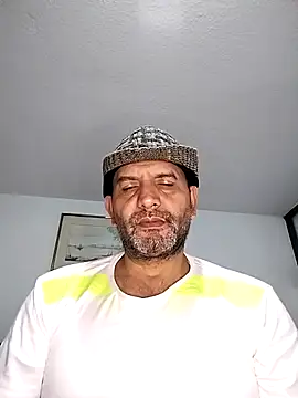 RogueTraveler online show from 09-25-25, 03:34