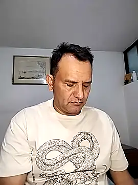 RogueTraveler online show from 11-07-25, 03:44