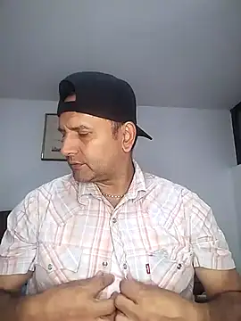 RogueTraveler online show from 10-20-25, 03:30