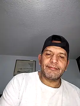 RogueTraveler online show from 10-31-25, 03:25