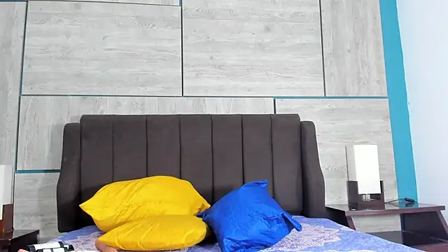 ZaritaLenon online show from 12-17-25, 10:37