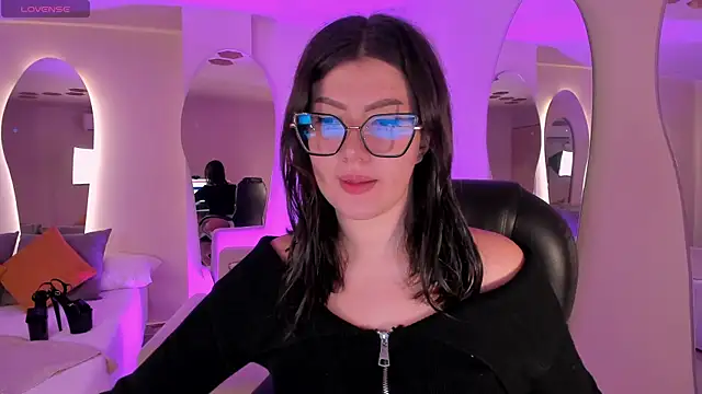 AmberFarrell online show from 04-04-26, 08:04