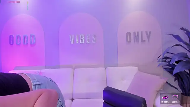 AmberFarrell online show from 09-23-25, 08:27