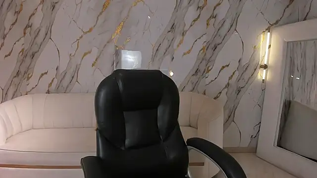 Snapshot of AmberFarrell chatting on 06-30-26, 08:20 AmberFarrell online show from 06-30-26, 08:20