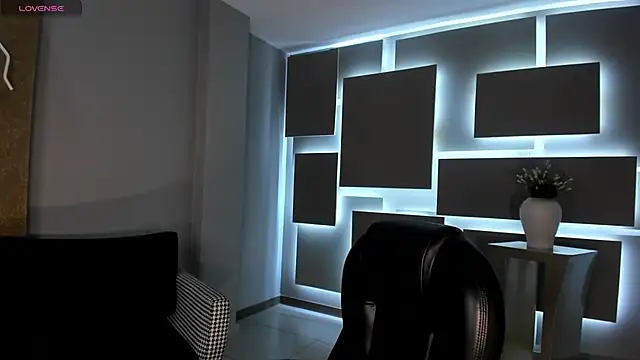 AmberFarrell online show from 10-27-25, 07:59