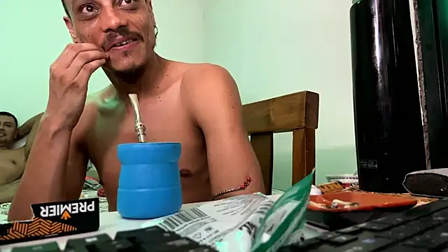 Snapshot of villanocat chatting on 12-23-24, 03:18 villanocat online show from 12-23-24, 03:18